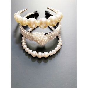 Set of headbands for a bride, bachelorette, wedding pearl